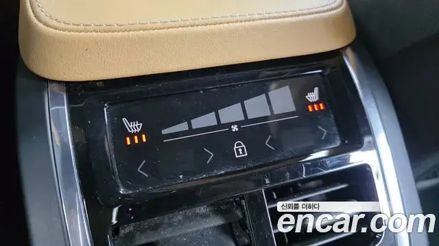 Volvo V90 Cross Country 2021 — ფოტო 25/35