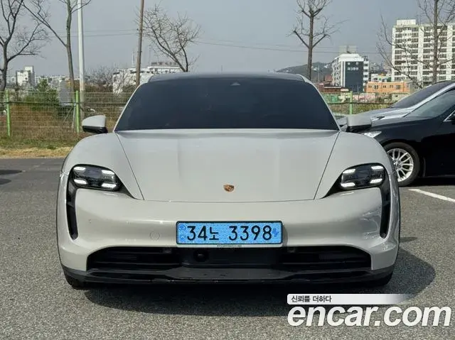 Porsche Taycan 2024 — Photo 4/20
