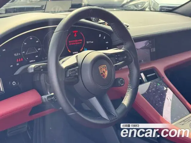 Porsche Taycan 2024 — Photo 10/20