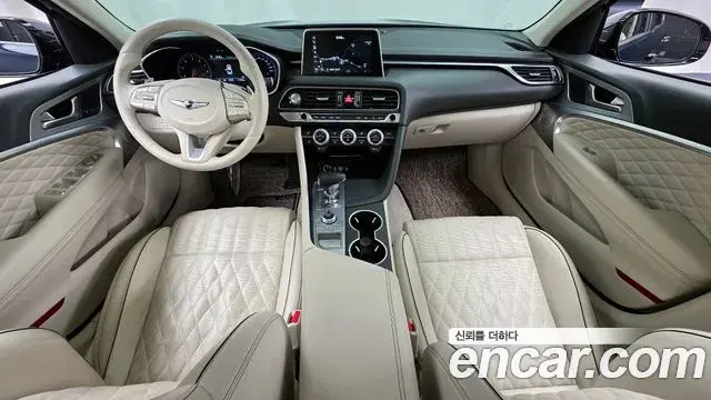 Genesis G70 2019 — Photo 15/20