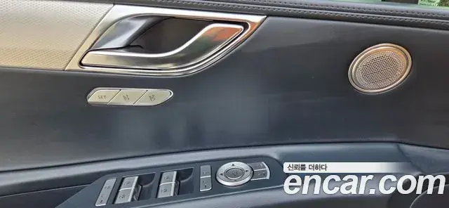 Genesis GV80 2021 — Photo 13/20