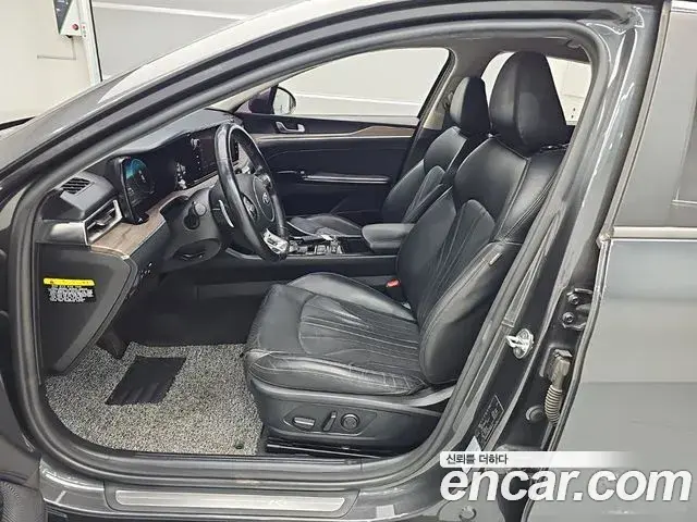 Kia K5 2020 — Şəkil 13/18