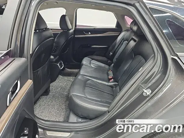Kia K5 2020 — Şəkil 8/18