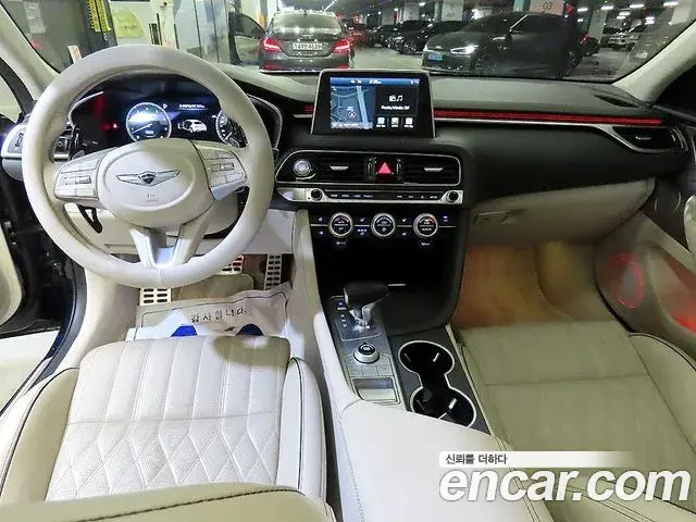 Genesis G70 2019 — Photo 16/20