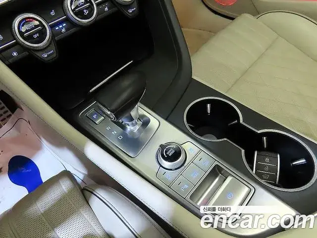 Genesis G70 2019 — Photo 2/20