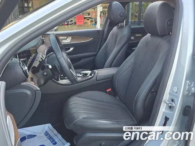 Mercedes-Benz E-Class 2019 — ფოტო 20/20