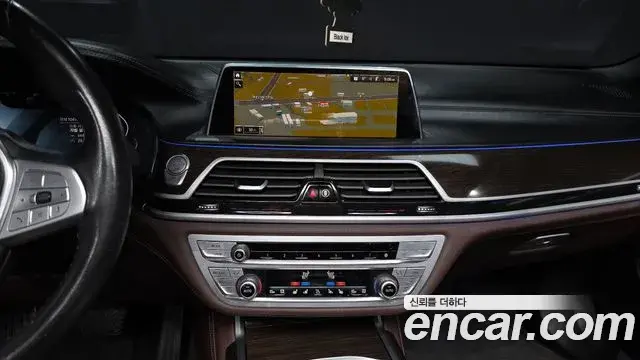 BMW 7 Series 2019 — Фото 14/20