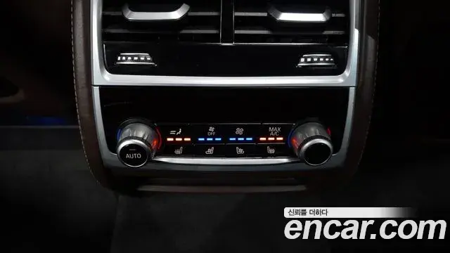BMW 7 Series 2019 — Фото 18/20
