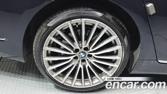 BMW 7 Series 2019 — Şəkil 3/33