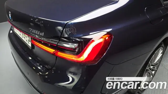 BMW 7 Series 2019 — Şəkil 12/33