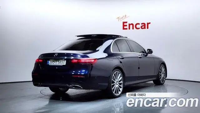 Mercedes-Benz E-Class 2020 — ფოტო 23/39