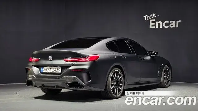 BMW 8 Series 2022 — Фото 2/20
