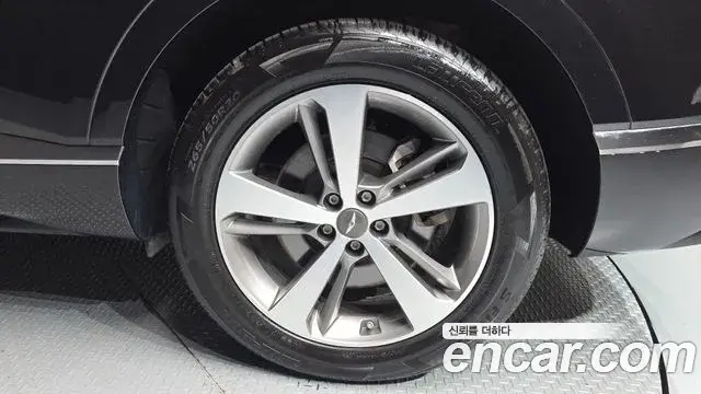 Genesis GV80 2021 — ფოტო 30/33