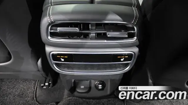 Genesis GV80 2021 — ფოტო 2/33