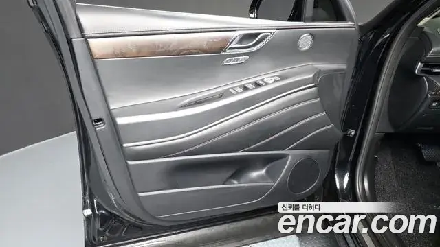 Genesis GV80 2021 — ფოტო 9/33