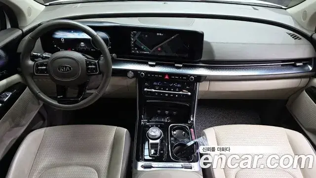 Kia Carnival 2021 — Photo 9/20