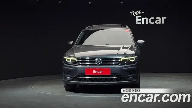 Volkswagen Tiguan 2020 — Photo 26/33