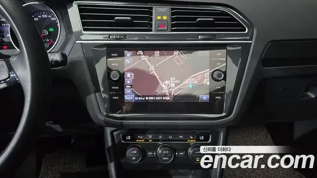 Volkswagen Tiguan 2020 — Photo 30/33