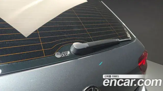 Volkswagen Tiguan 2020 — Photo 12/33