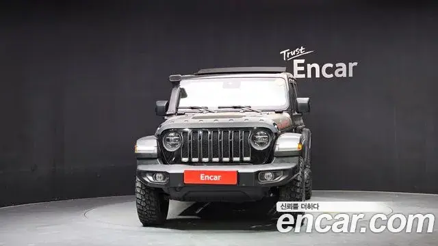 Jeep Wrangler 2021 — Photo 1/20