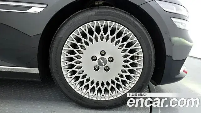 Genesis G80 2022 — ფოტო 24/41