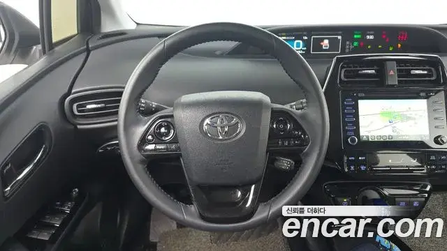 Toyota Prius 2020 — Şəkil 6/20