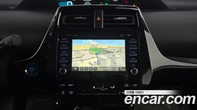 Toyota Prius 2020 — Şəkil 14/20