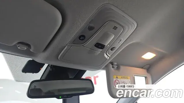Toyota Prius 2020 — Şəkil 10/20