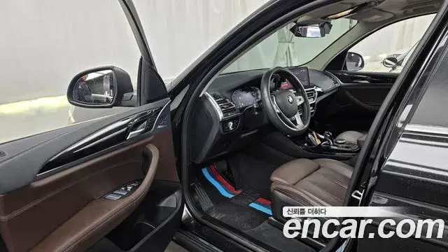 BMW X3 2022 — Şəkil 16/33