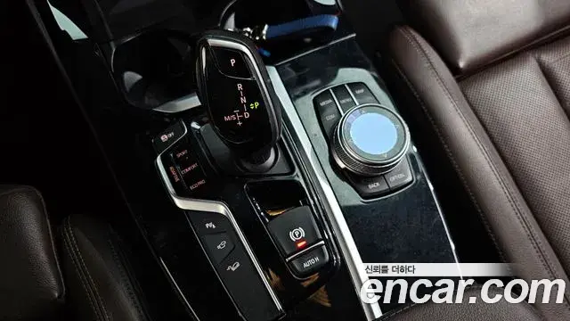 BMW X3 2021 — ფოტო 13/37