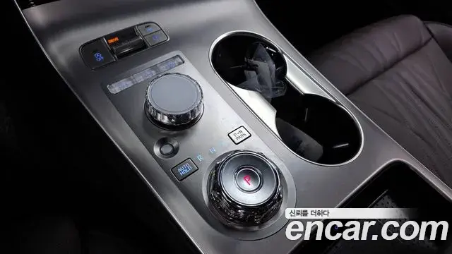 Genesis GV70 2024 — Şəkil 12/32