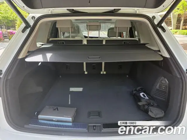 Volkswagen Touareg 2025 — Şəkil 7/19