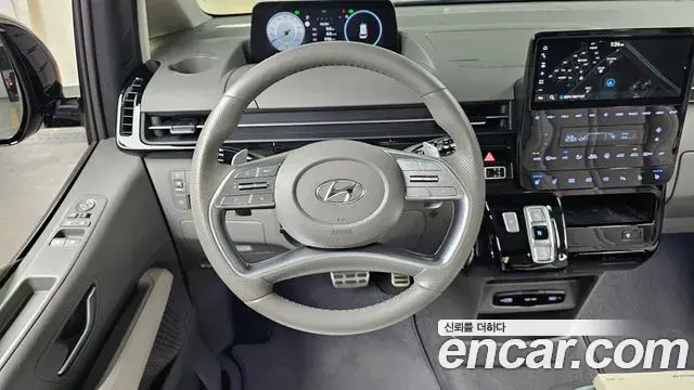 Hyundai Staria 2022 — Фото 11/20