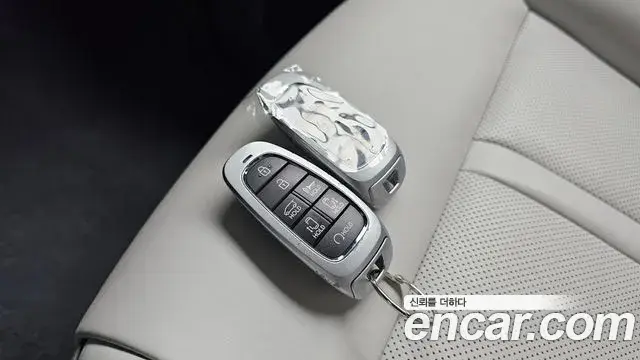 Hyundai Staria 2022 — Фото 16/20