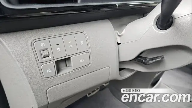 Hyundai Staria 2022 — ფოტო 10/34
