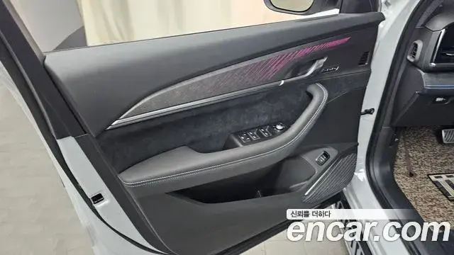 Renault Samsung Grand Koleos 2025 — Photo 33/35