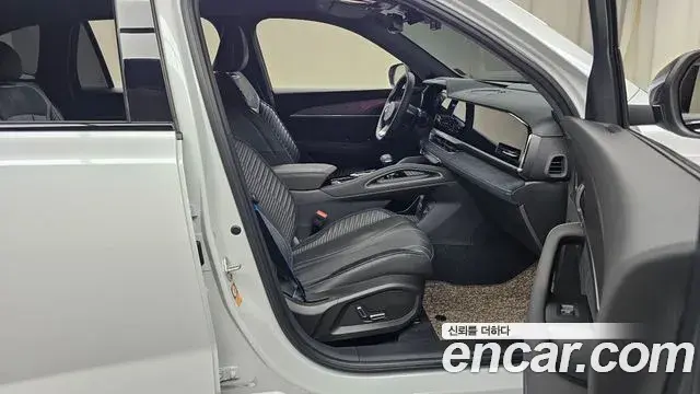 Renault Samsung Grand Koleos 2025 — Photo 12/35