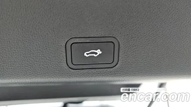 Renault Samsung Grand Koleos 2025 — Photo 28/35