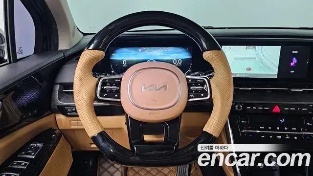 Kia Carnival 2022 — ფოტო 4/30