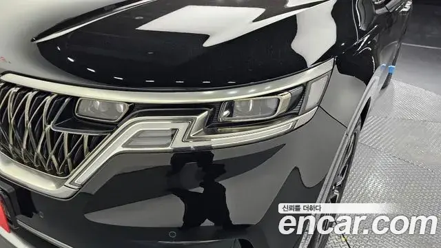 Kia Carnival 2022 — ფოტო 9/30