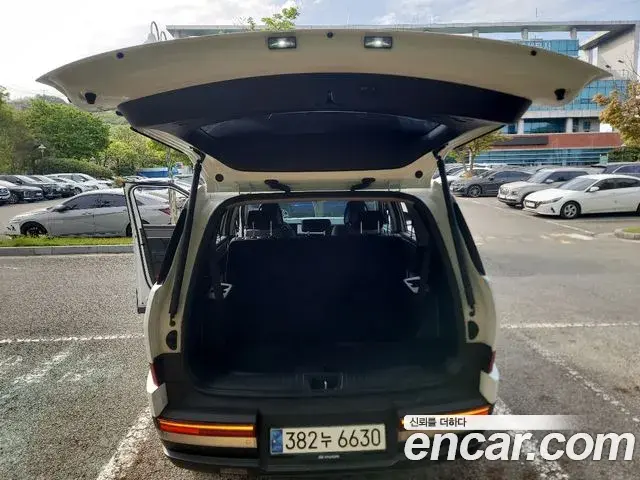 Hyundai Santa Fe 2024 — Şəkil 18/20