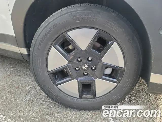 Hyundai Santa Fe 2024 — Şəkil 16/20