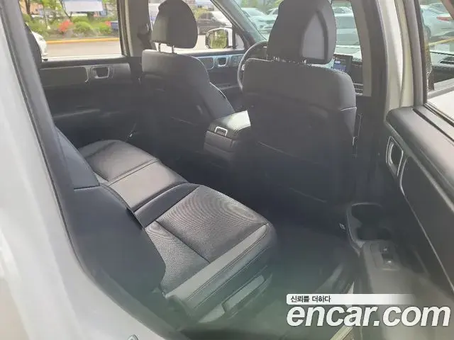 Hyundai Santa Fe 2024 — Şəkil 10/20