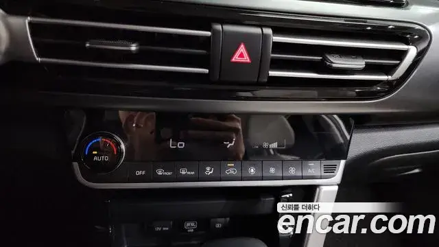 Kia Seltos 2022 — ფოტო 24/34