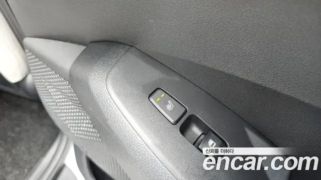 Kia Seltos 2022 — ფოტო 20/34