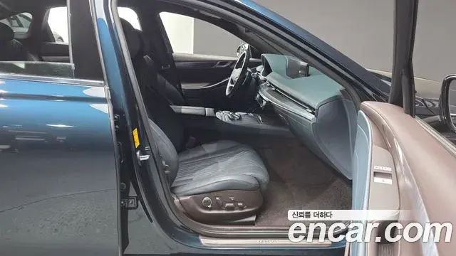 Genesis G80 2022 — ფოტო 11/38