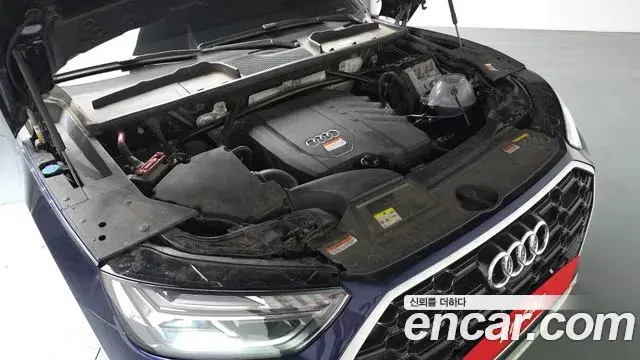Audi Q5 2021 — ფოტო 18/20