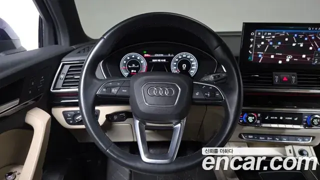 Audi Q5 2021 — ფოტო 6/20