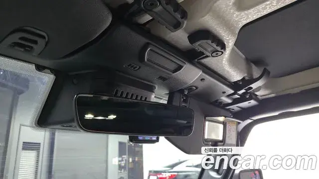 Jeep Wrangler 2019 — Фото 18/20