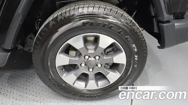 Jeep Wrangler 2019 — Photo 21/30